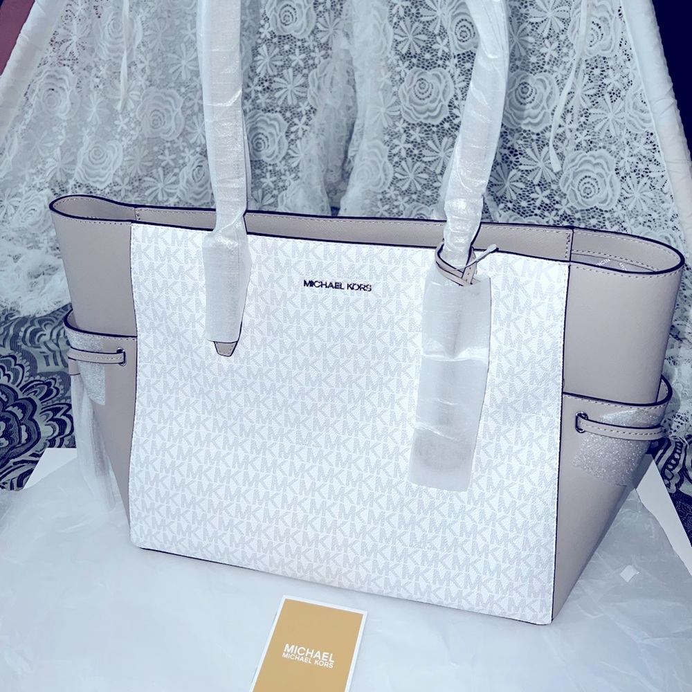 Authentic Michael Kors 👜
